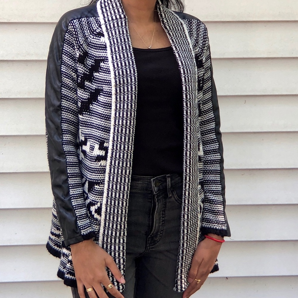Black and white Cardigan with Leather stripe - XS